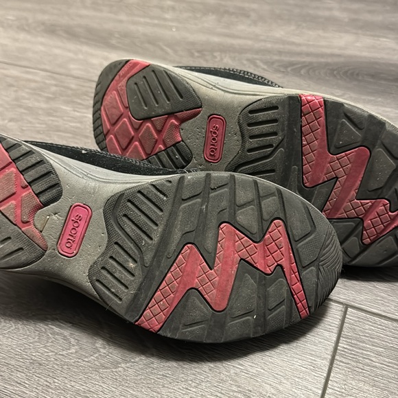 Sporto Slip on Slides - Picture 6 of 6